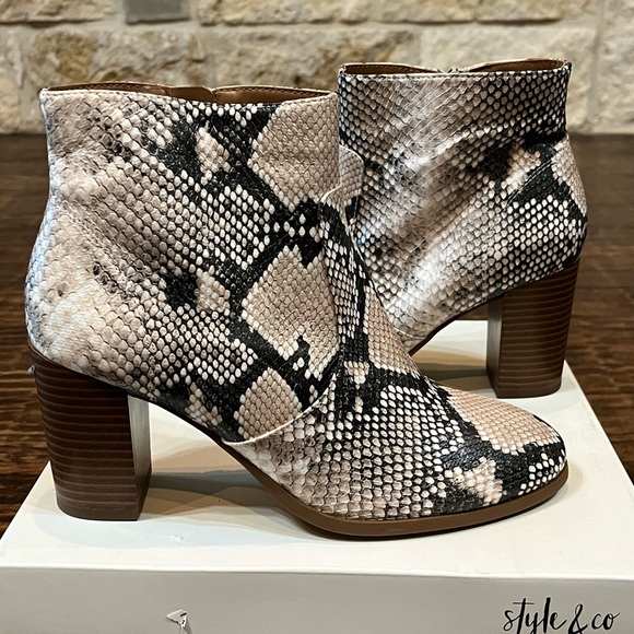 STYLE & CO Snake Print block heel Ankle Boots - Picture 2 of 10